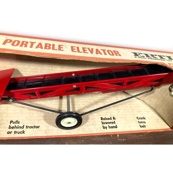 Ertl Tru-Scale Red Portable Elevator 1/16 No. 456-7241 Boxed NIB Diecast USA - Picture 5 of 11